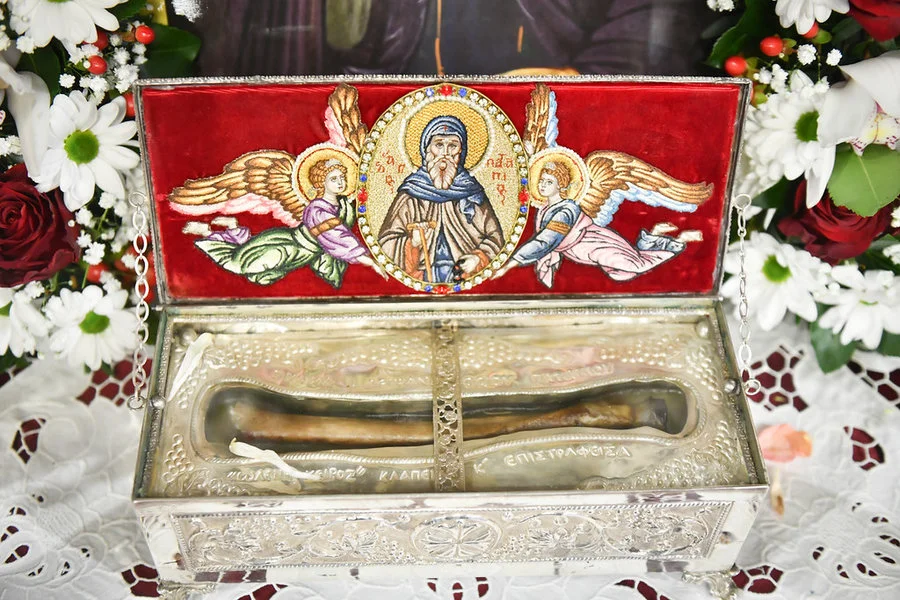 Σέρρες: Υποδοχή του Ιερού Λειψάνου του Οσίου Παταπίου στον ιερό Μητροπολιτικό Ναό Παμμεγίστων Ταξιαρχών