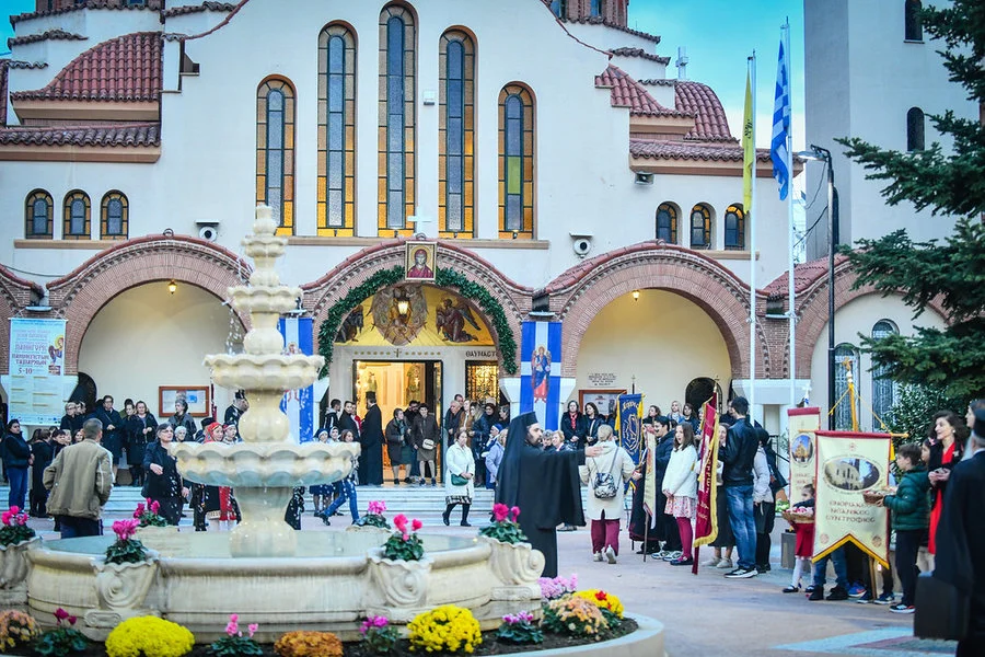 Σέρρες: Υποδοχή του Ιερού Λειψάνου του Οσίου Παταπίου στον ιερό Μητροπολιτικό Ναό Παμμεγίστων Ταξιαρχών