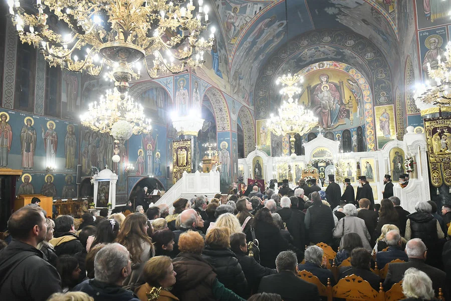 Σέρρες: Υποδοχή του Ιερού Λειψάνου του Οσίου Παταπίου στον ιερό Μητροπολιτικό Ναό Παμμεγίστων Ταξιαρχών