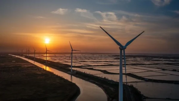 Κίνα: Πάρκο αιολικής ενέργειας συνδέθηκε με το δίκτυο διανομής στην Αυτόνομη Περιοχή του Θιβέτ