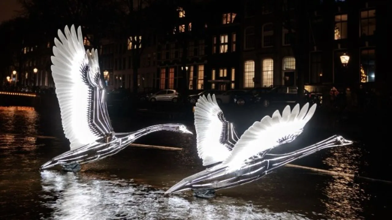 Το Φεστιβάλ Φωτός μετατρέπει το Άμστερνταμ σε υπαίθριο Μουσείο