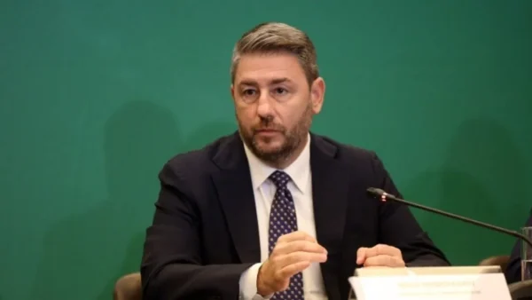 Ν. Ανδρουλάκης: Τιμούμε εκείνες και εκείνους, που δεν λύγισαν - Κρατάμε ζωντανό το μήνυμα του Πολυτεχνείου