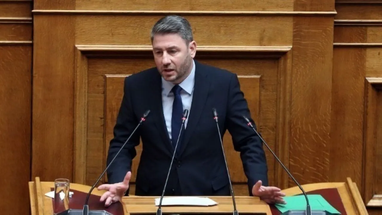 Νίκος Ανδρουλάκης: «Να μας πουν ο πρωθυπουργός και η κυρία Μπακογιάννη, είναι τελικά κουμπάροι με τον Ξυλούρη, ναι ή όχι;»