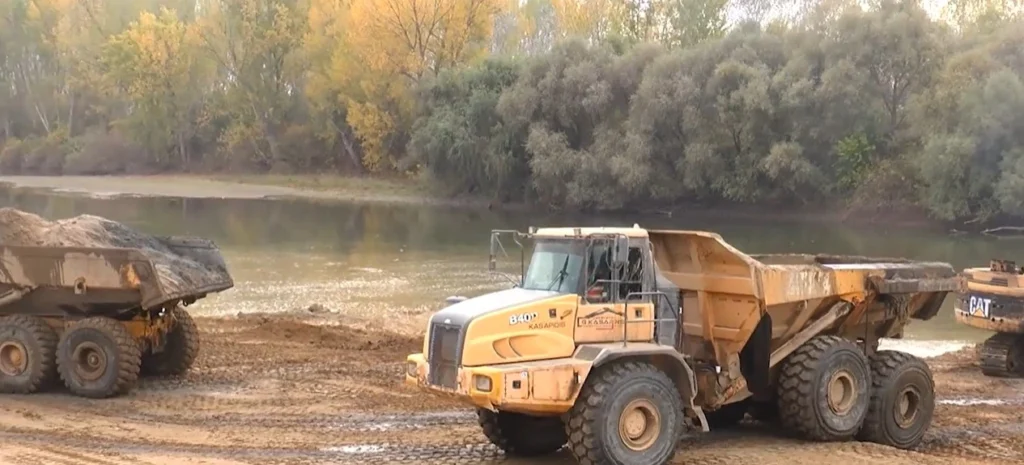 Σέρρες: Σε εξέλιξη τα αντιπλημμυρικά έργα στο Βαλτοτόπι - video