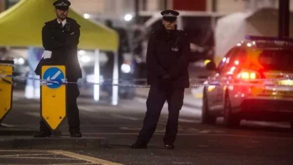 Μόνο ένας άνδρας θεωρείται ύποπτος από την αστυνομία για την επίθεση σε τρένο στην Αγγλία