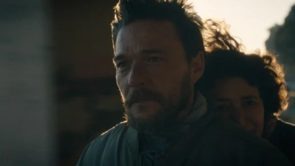 Θεσσαλονίκη: Ένα πλοίο που κατασκευάστηκε για να μην ταξιδέψει ποτέ, είναι το όχημα για το ταξίδι της ταινίας «Beachcomber»