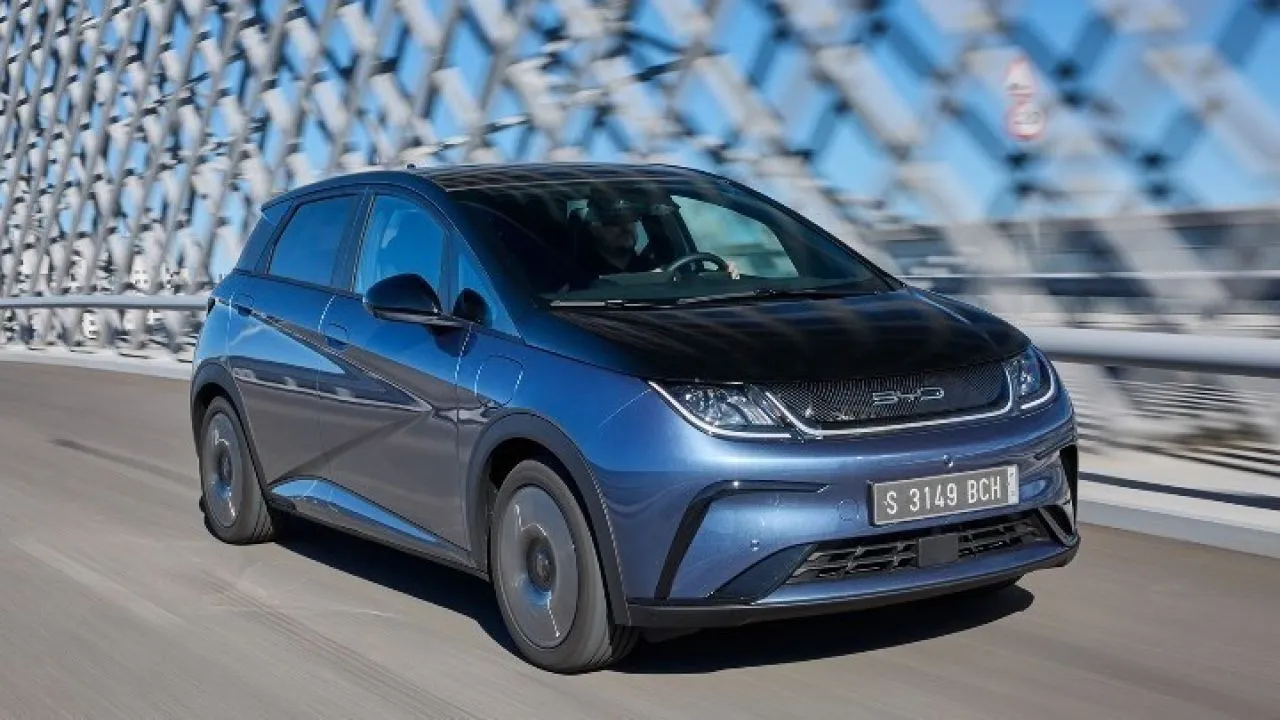 Η BYD στοχεύει να πουλήσει έως και 1,6 εκατομμύρια οχήματα στο εξωτερικό το 2026