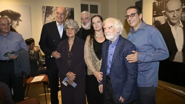 Στον εορτασμό του πρώτου χρόνου λειτουργίας του Μουσείου «Σπίτι του Ελύτη» o Ν. Δένδιας