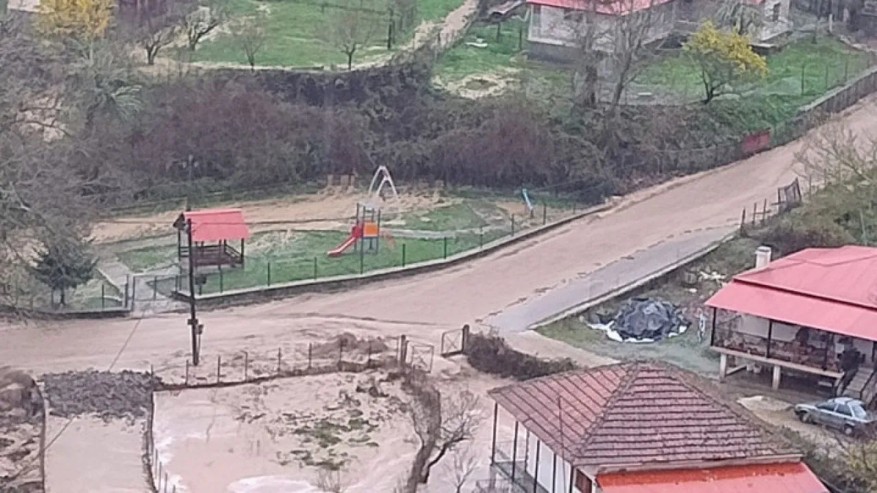 Τρίκαλα: Σοβαρά προβλήματα σε χωριά του Δήμου Μετεώρων από τις βροχοπτώσεις