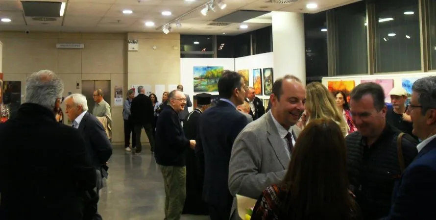 Εγκαινιάστηκε η έκθεση ζωγραφικής «Οι Αόρατοι της γης» στο Ίδρυμα Μιχάλης Κακογιάννης που θα διαρκέσει έως τις 7/12