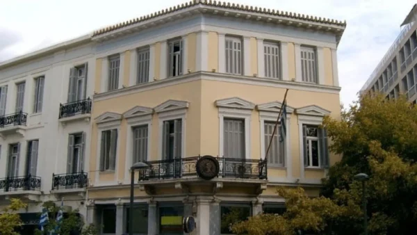 Εμπορικός Σύλλογος Αθηνών: Το εορταστικό ωράριο Χριστουγέννων 2025 ξεκινάει στις 11 Δεκεμβρίου