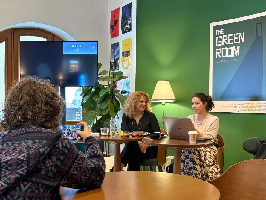 66ο ΦΚΘ: Όταν η εικόνα γίνεται λέξεις - Βιβλίο ακουστικής περιγραφής της Ε. Λιάκου