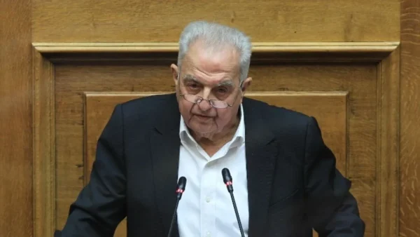 Πέθανε ο Αλ. Φλαμπουράρης σε ηλικία 87 ετών