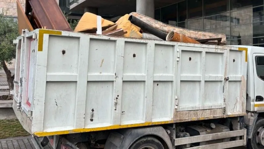 Δήμος Θεσσαλονίκης και Cleaningans γέμισαν πέντε φορτηγά με ογκώδη μέσα σε 90 λεπτά