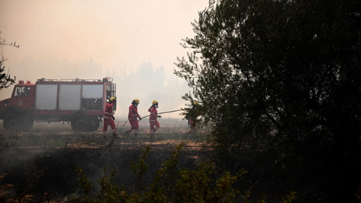 ΥΠΕΘΟ: Αναστολή πράξεων αναγκαστικής εκτέλεσης για πληγέντες από τις πυρκαγιές του καλοκαιριού 2025