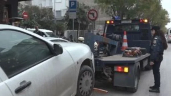 Θεσσαλονίκη: Μεθυσμένος οδηγός έπεσε πάνω σε γερανοφόρο όχημα, ένας τραυματίας