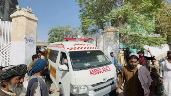 Οκτώ τραυματίες σε έκρηξη έξω από δικαστήριο στο Ισλαμαμπάντ, σύμφωνα με την αστυνομία