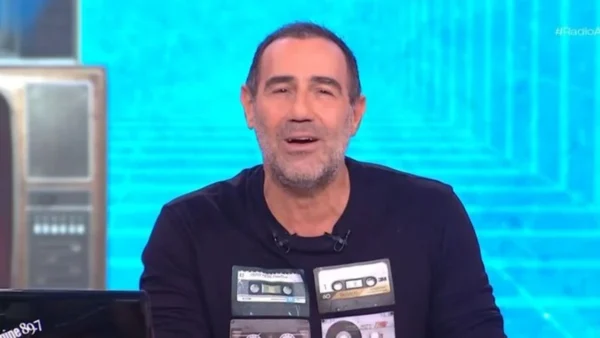 Οι ευχές του Α. Κανάκη στον γιο του και η αγανάκτηση για τα σχολεία