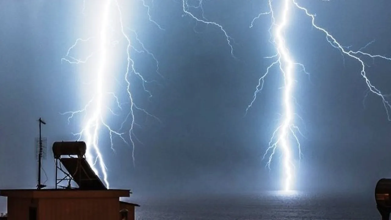 Ισχυρές βροχές και καταιγίδες από αύριο - Σε ποιες περιοχές θα εκδηλωθούν - Πόσο θα διαρκέσουν