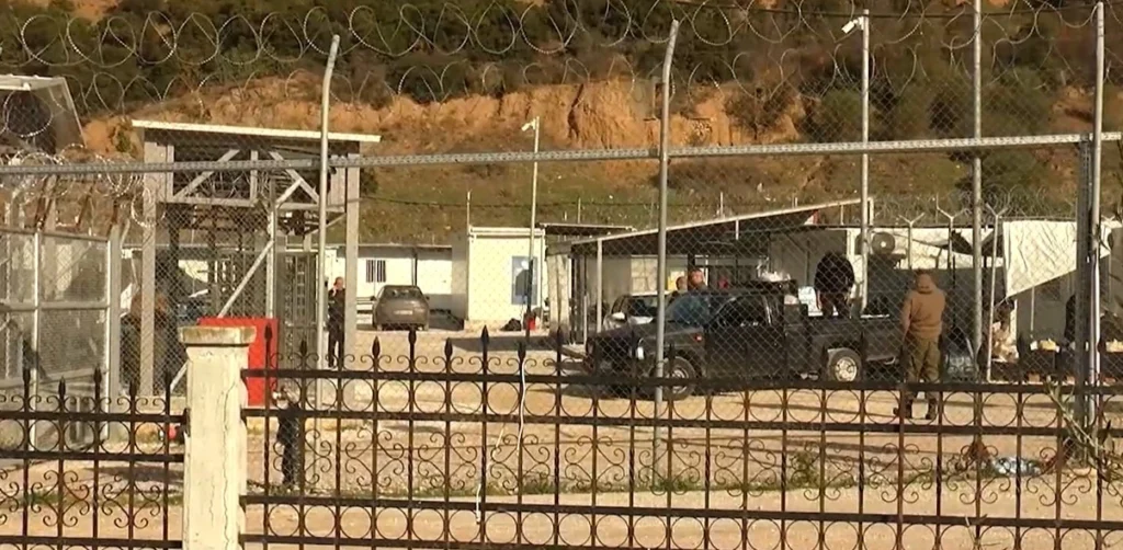 Νύχτα αγωνίας στη δομή στο Κλειδί: Με τι φόβο ζουν οι κάτοικοι - video