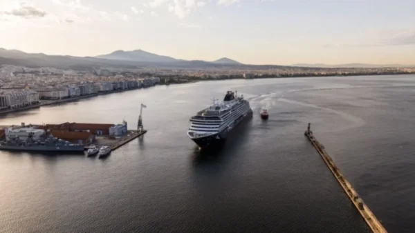 Ηot spots της Θεσσαλονίκης σε εφαρμογή που θα ενημερώνει επιβάτες κρουαζιερόπλοιων προτείνει το ΕΕΘ