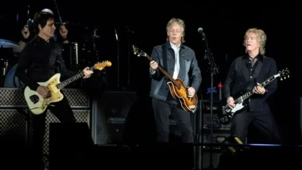 O Πολ ΜακΚάρτνεϊ ζητά στην COP30 να προσφέρονται μόνο χορτοφαγικά γεύματα