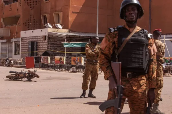 Μάλι: Τουλάχιστον 31 άμαχοι νεκροί σε επιθέσεις του στρατού εναντίον τζιχαντιστών