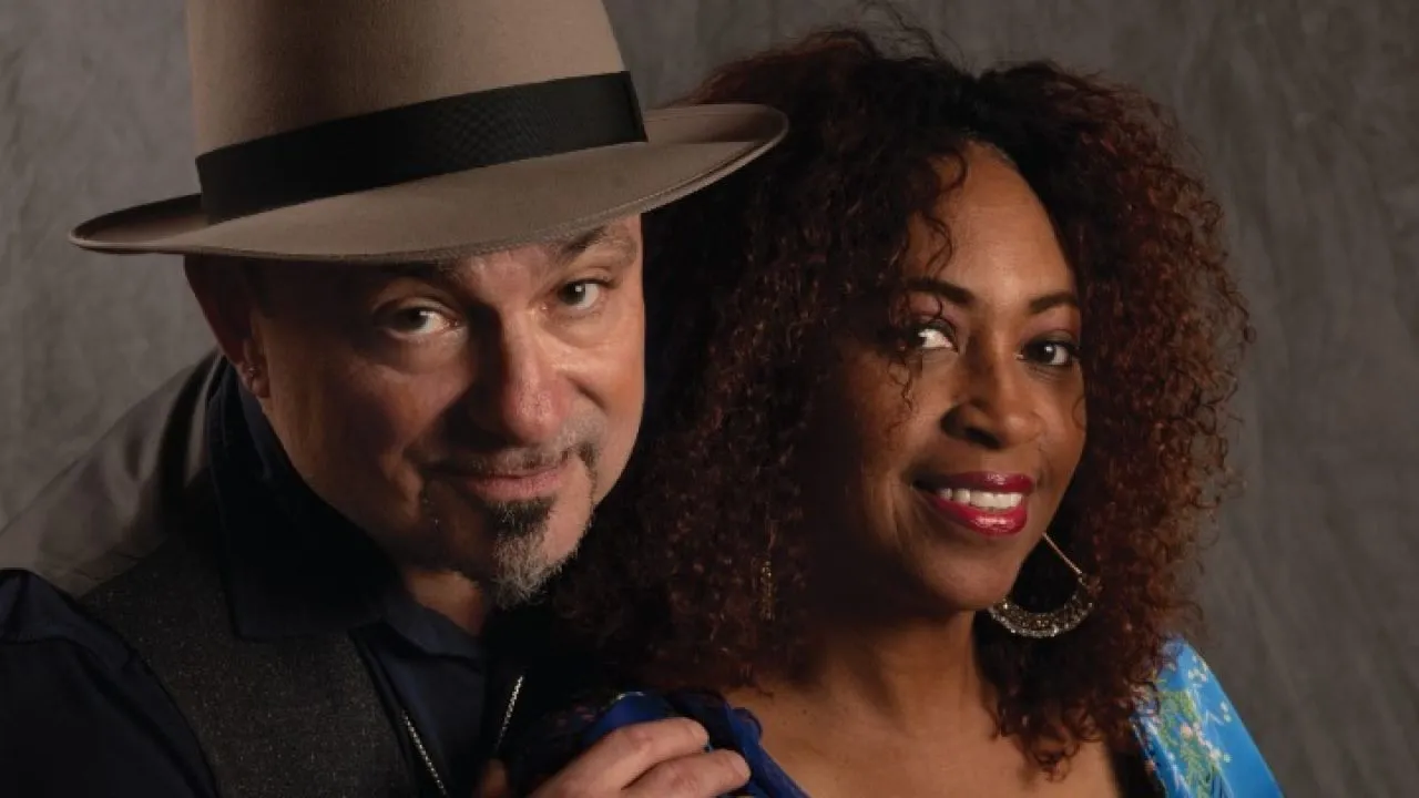 Matthew Skoller και Chicago Wind με την Precious Taylor στο Half Note Jazz Club