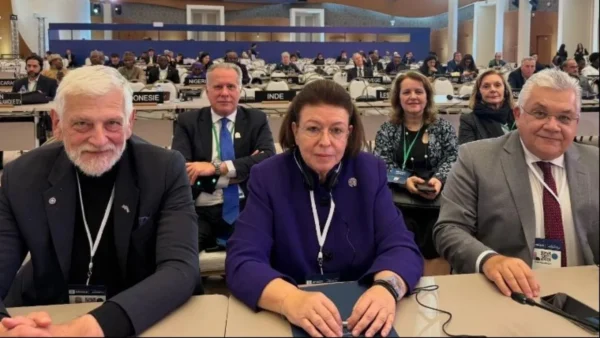 Λ. Μενδώνη σε εκδήλωση της Μόνιμης Ελληνικής Αντιπροσωπείας της UNESCO: «Είμαστε υπερήφανοι για την ελληνική γλώσσα-Είμαστε οι θεματοφύλακες της οικουμενικής της απήχησης»