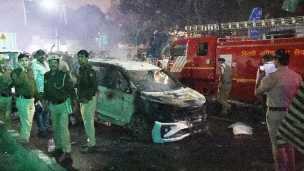 Τουλάχιστον 8 νεκροί από έκρηξη κοντά στο Κόκκινο Φρούριο στο Νέο Δελχί