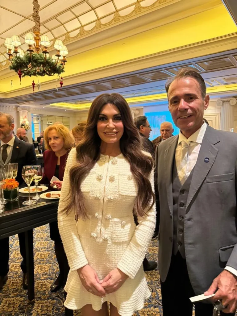 Γιώργος Παλάζης: Παραβρέθηκε σε δεξίωση με την Kimberly Guilfoyle