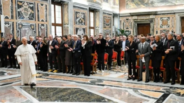 Ο Πάπας έκανε δεκτούς ηθοποιούς και σκηνοθέτες από όλο τον κόσμο - «Ο κινηματογράφος κινδυνεύει, πρέπει να προστατευθεί», τόνισε