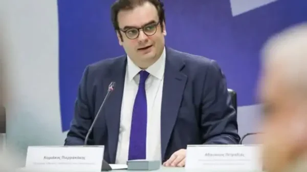 Πιερρακάκης: «Η ελληνική οικονομία έχει πετύχει κάτι αδιανόητο: κατατάσσεται στις οικονομίες με τις ισχυρότερες επιδόσεις στην Ευρωζώνη»