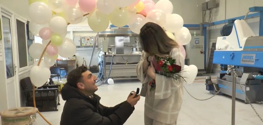 Σέρρες - Πρόταση γάμου: Του είπε το μεγάλο "ναι" μέσα στο άρωμα του ελαιόλαδου - Video