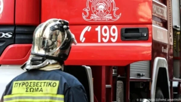 Θεσσαλονίκη: Πυρκαγιά σε διαμέρισμα - Δύο άτομα στο νοσοκομείο