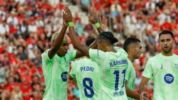 Με Γιαμάλ και Ραφίνια η Μπαρτσελόνα στα εγκαίνια του «Spotify Καμπ Νου»