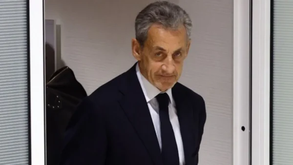 Γαλλία: Η εισαγγελία ζήτησε την αποφυλάκιση του Σαρκοζί υπό δικαστική επιτήρηση