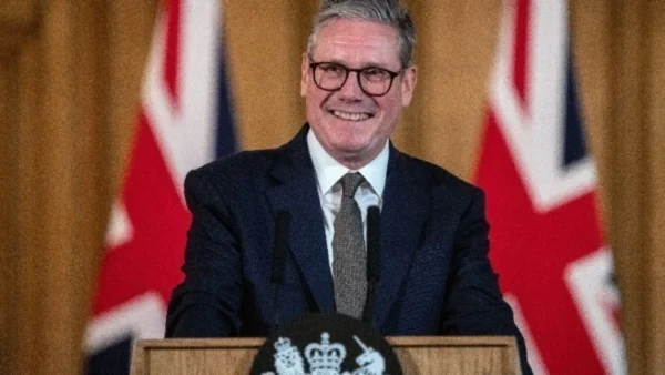 Αντλώντας έμπνευση από τη σειρά Adolescence, ο Κιρ Στάρμερ απευθύνει μήνυμα στον 17χρονο γιο του