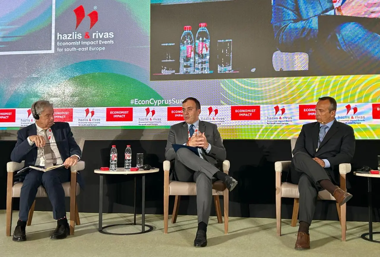 Χατζηβασιλείου στο συνέδριο του Economist στην Κύπρο: H Ελλάδα μπορεί και θέλει να παρέχει ενεργειακή ασφάλεια στην Ευρώπη