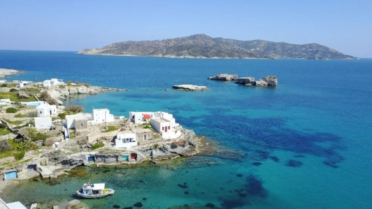 Πάρος, Σύρος και Κίμωλος στο επίκεντρο ιταλικών μέσων ενημέρωσης