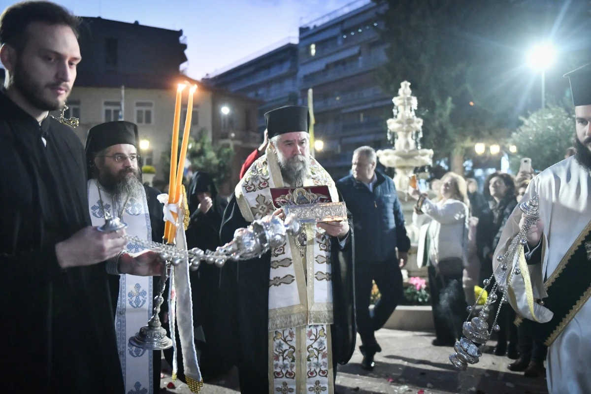 Σέρρες: Υποδοχή του Ιερού Λειψάνου του Οσίου Παταπίου στον ιερό Μητροπολιτικό Ναό Παμμεγίστων Ταξιαρχών
