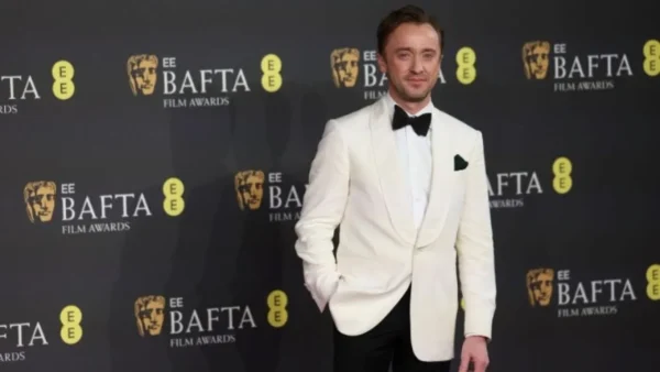 Ο Τομ Φέλτον ενθουσίασε το κοινό ως Ντράκο Μαλφόι σε παράσταση στο Μπρόντγουεϊ