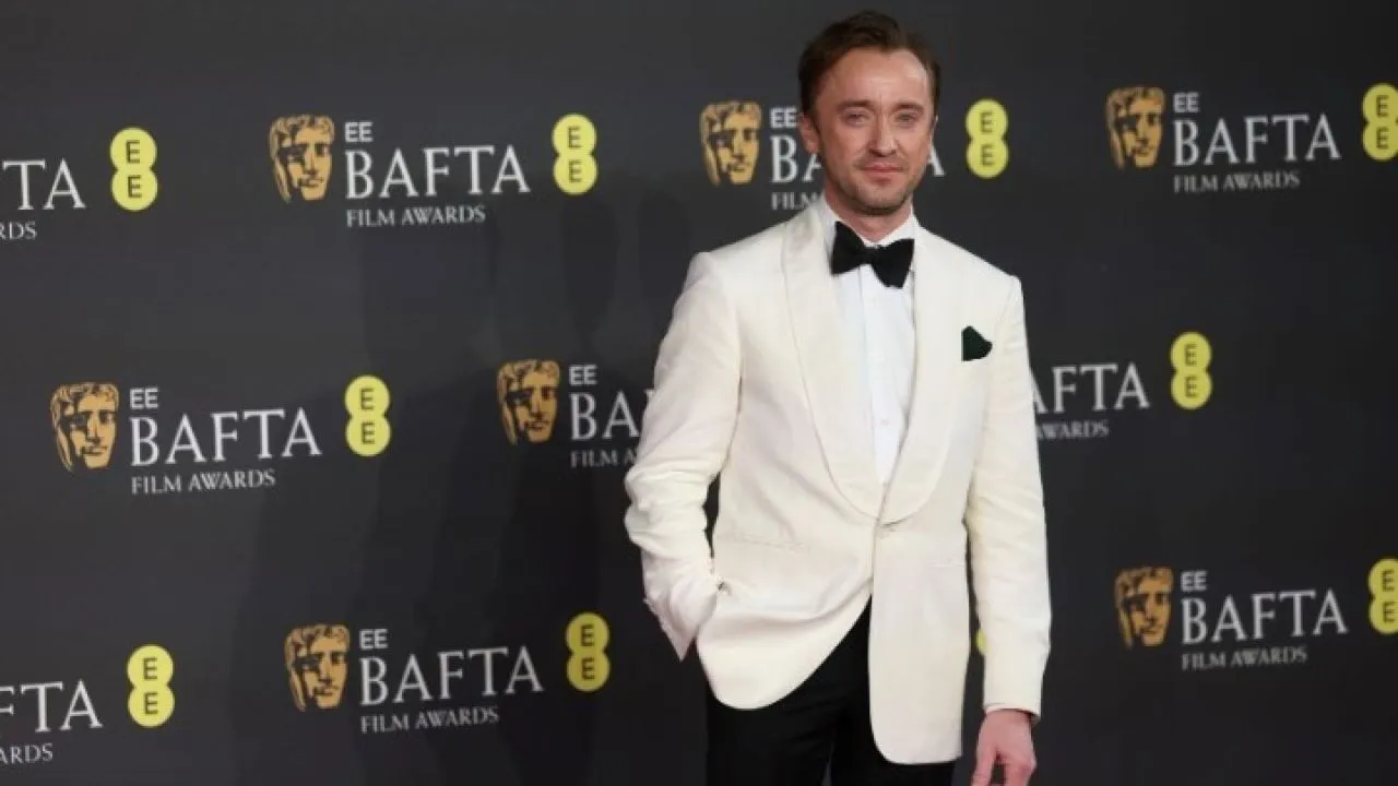 Ο Τομ Φέλτον ενθουσίασε το κοινό ως Ντράκο Μαλφόι σε παράσταση στο Μπρόντγουεϊ