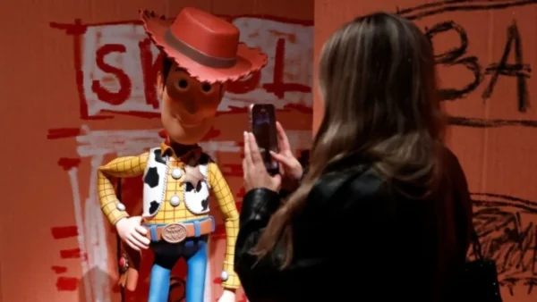 «Toy Story 5»: Αντιμέτωπα με «νέα απειλή» τα αγαπημένα παιχνίδια
