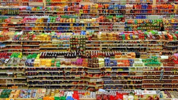 Απειλή για τη δημόσια υγεία η παγκόσμια αύξηση στην κατανάλωση υπερεπεξεργασμένων τροφίμων