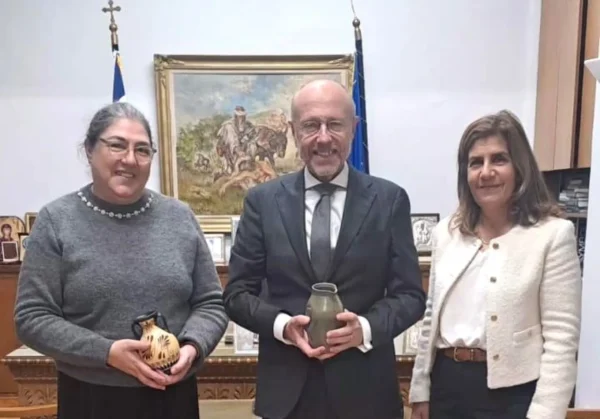 Ενίσχυση της συνεργασίας Ελλάδας – Κύπρου για την ψυχική υγεία