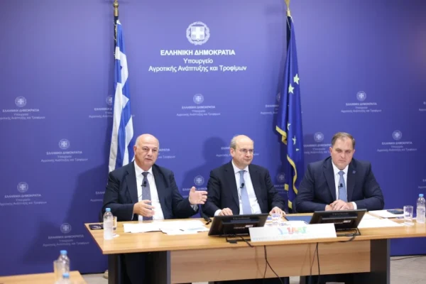 Αύριο η πληρωμή προκαταβολής της βασικής ενίσχυσης για τους αγρότες – Στα 3,7 δισ. ευρώ οι εθνικοί και ευρωπαϊκοί πόροι στον πρωτογενή τομέα για το 2025