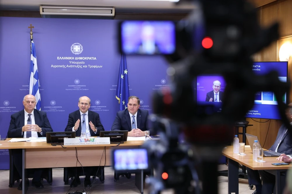 Αύριο η πληρωμή προκαταβολής της βασικής ενίσχυσης για τους αγρότες – Στα 3,7 δισ. ευρώ οι εθνικοί και ευρωπαϊκοί πόροι στον πρωτογενή τομέα για το 2025