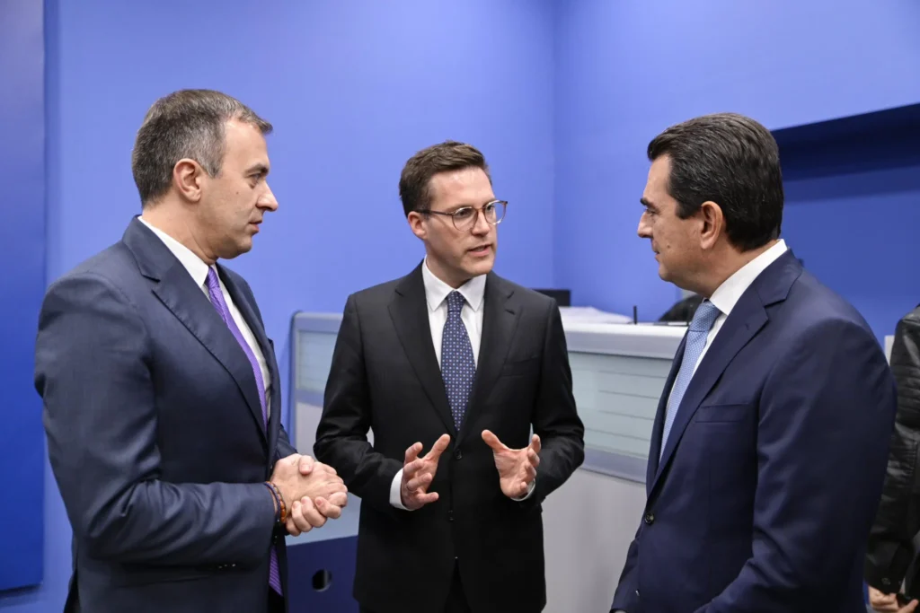 Χατζηβασιλείου: Η Ελλάδα προσφέρει επενδυτικές ευκαιρίες - Με τη Γερμανία μοιραζόμαστε κοινά οράματα για ισχυρή Δημοκρατία και Ανάπτυξη