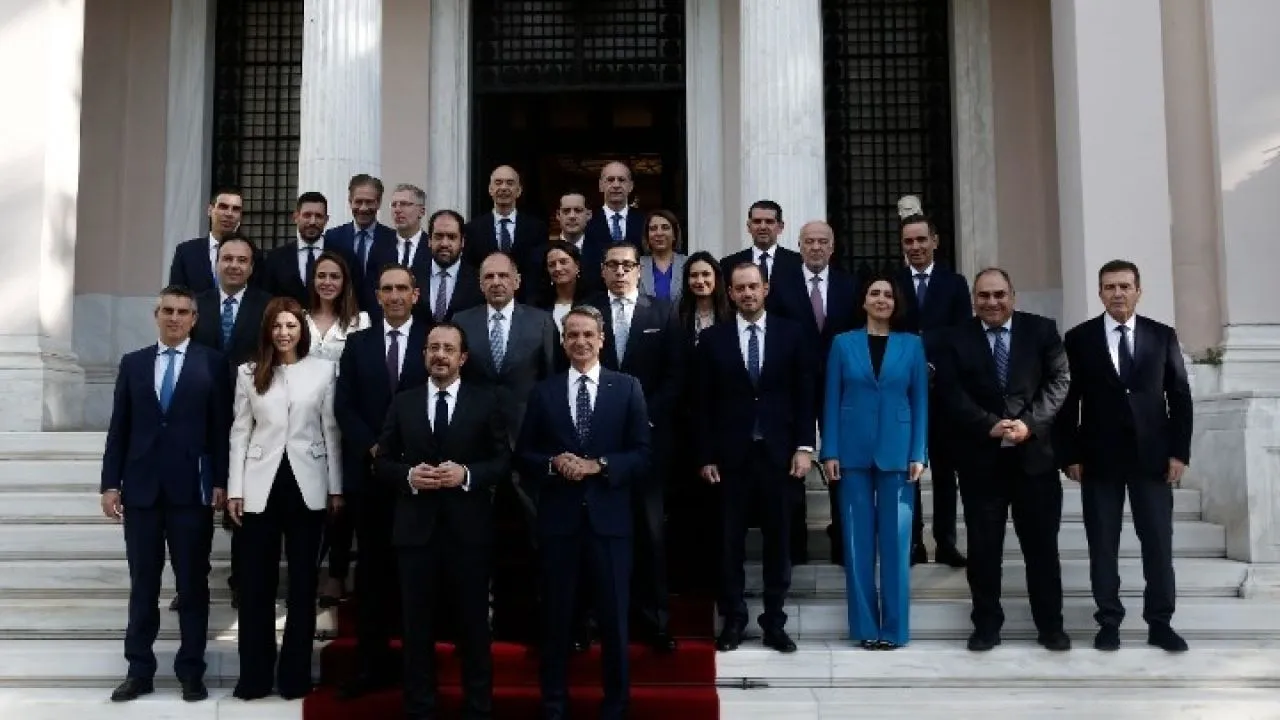 Συμφωνία σε αμυντικούς, οικονομικούς, ενεργειακούς και εκπαιδευτικούς τομείς μεταξύ Ελλάδας και Κύπρου - Το κοινό ανακοινωθέν της 3ης Διακυβερνητικής Συνόδου